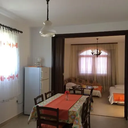 In With Sea View, Balcony, Air Conditioning, Wi-fi Slatine
